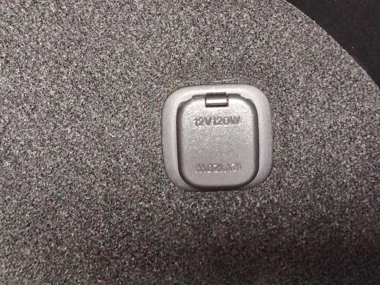 Car image 38