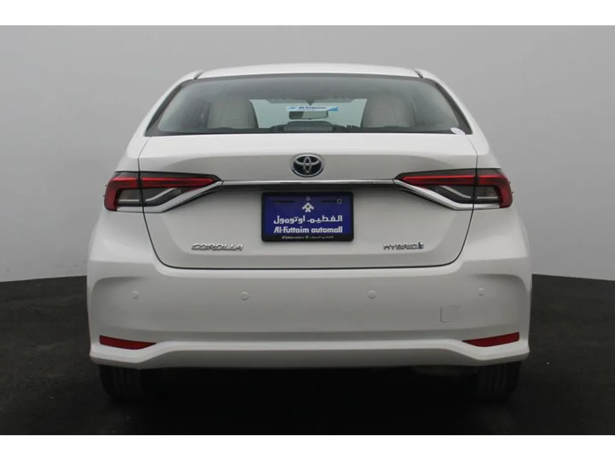 Car image 12