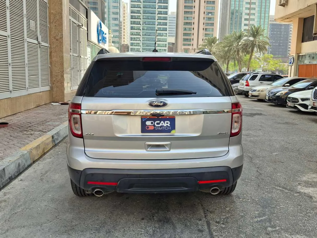 Car image 6