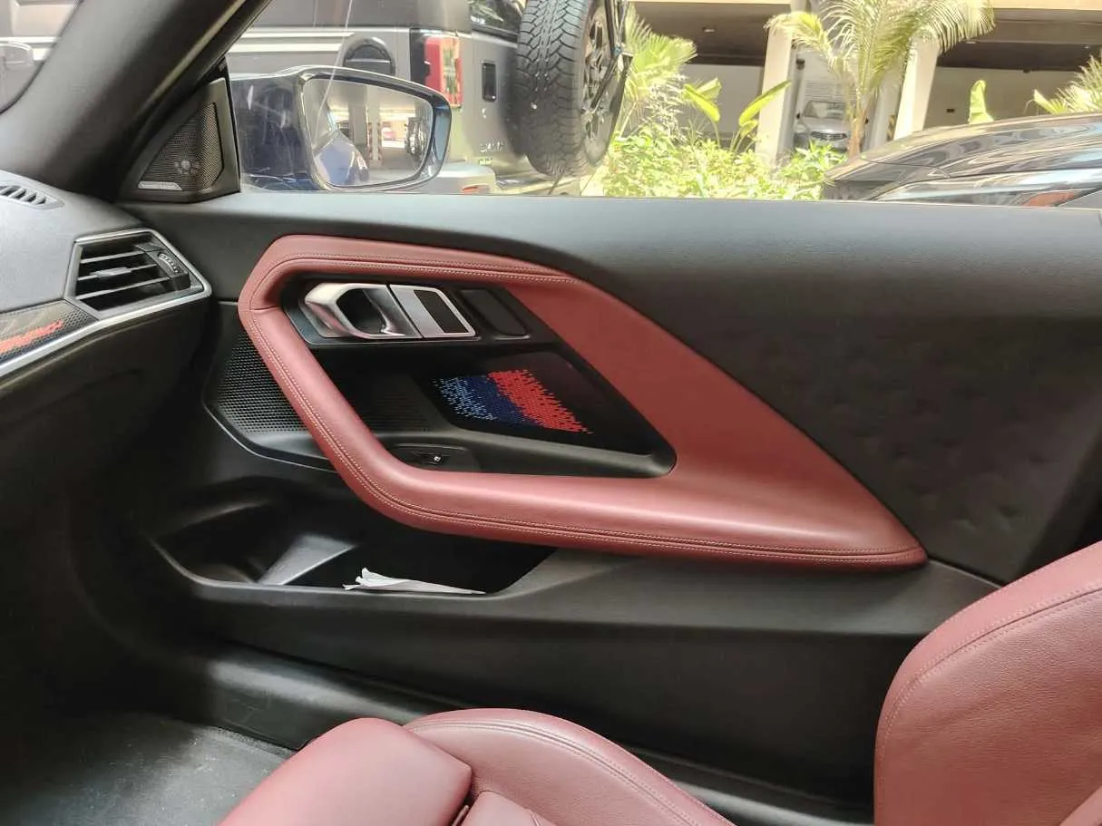 Car image 39
