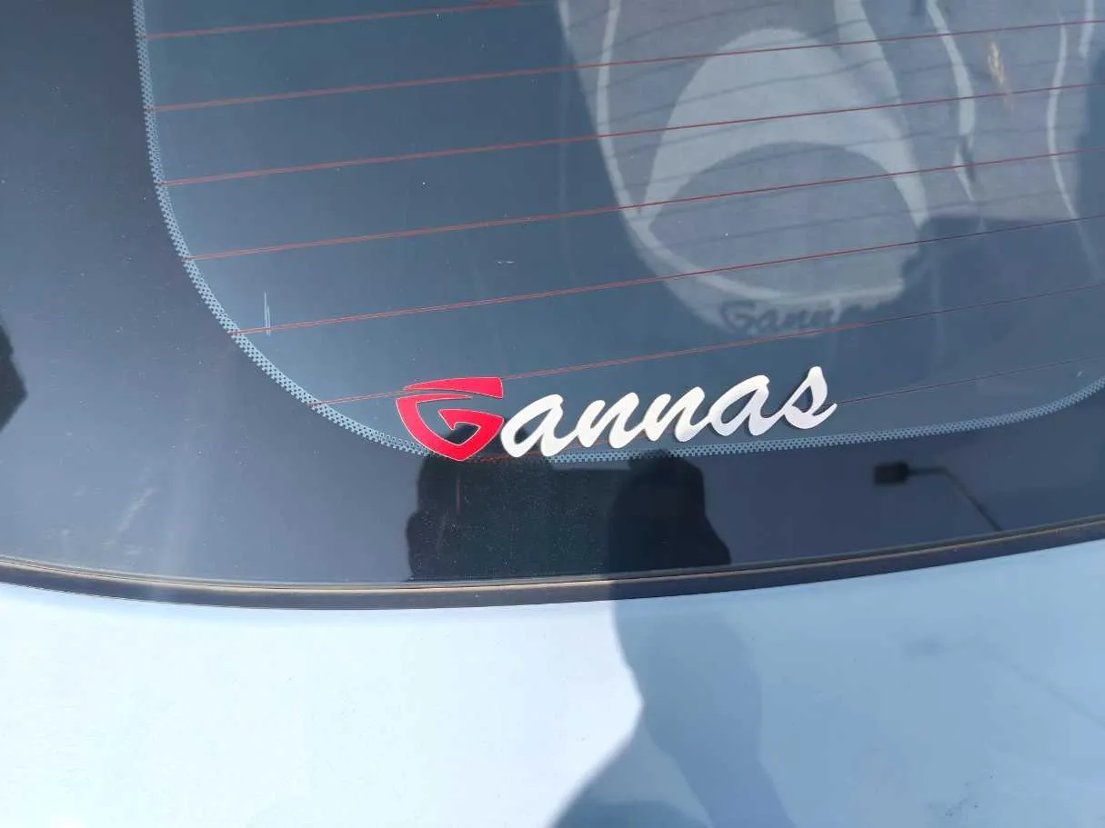 Car image 25