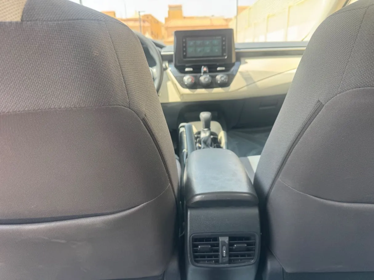 Car image 20