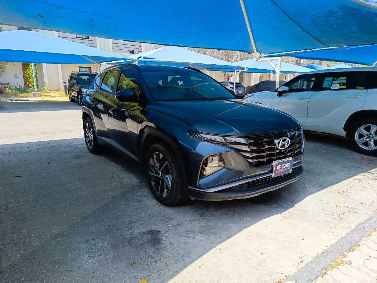 Car image 3