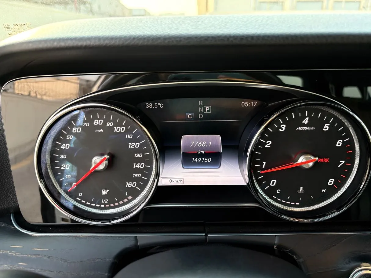 Car image 23