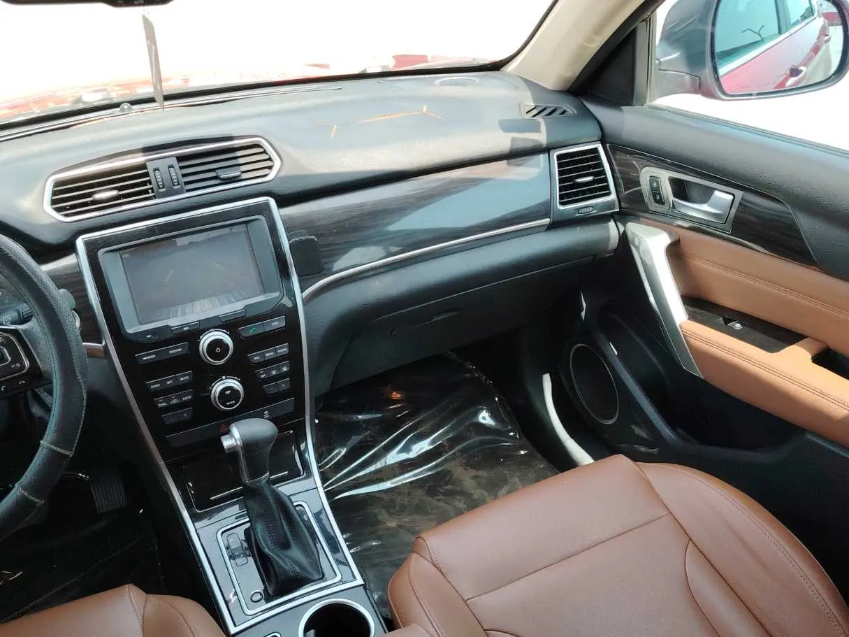 Car image 21