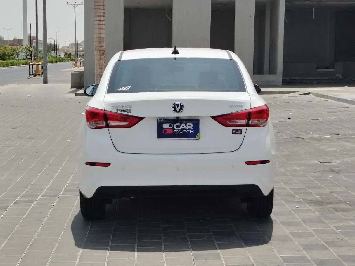 Car image 6