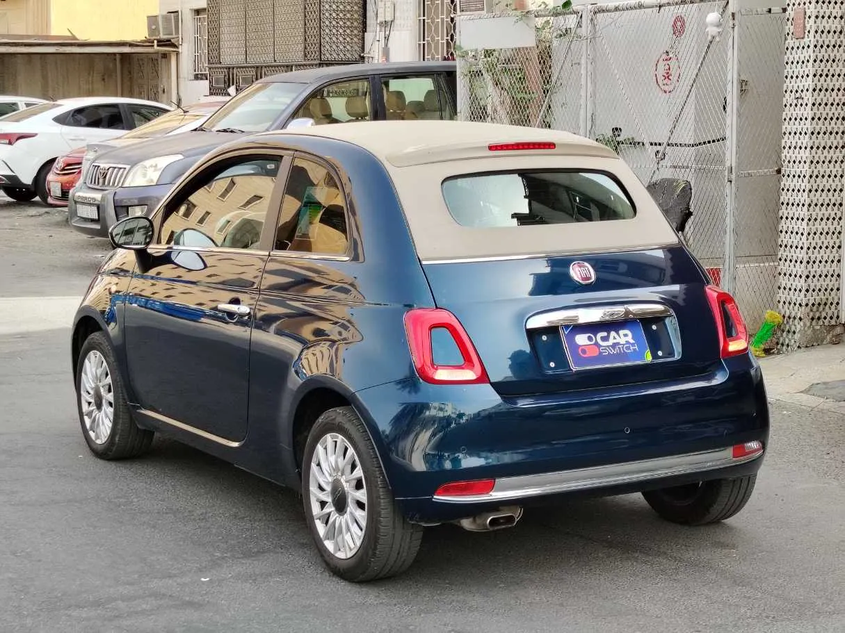Car image 9