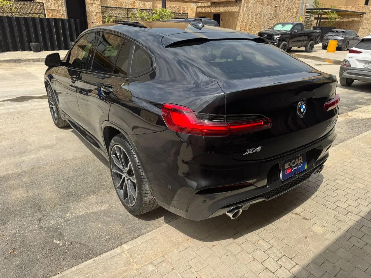 Car image 7