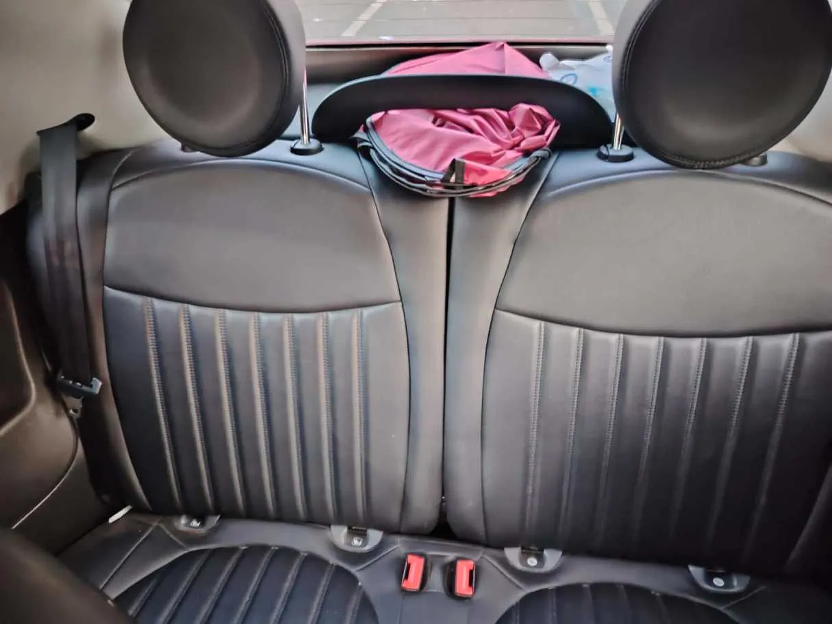 Car image 25