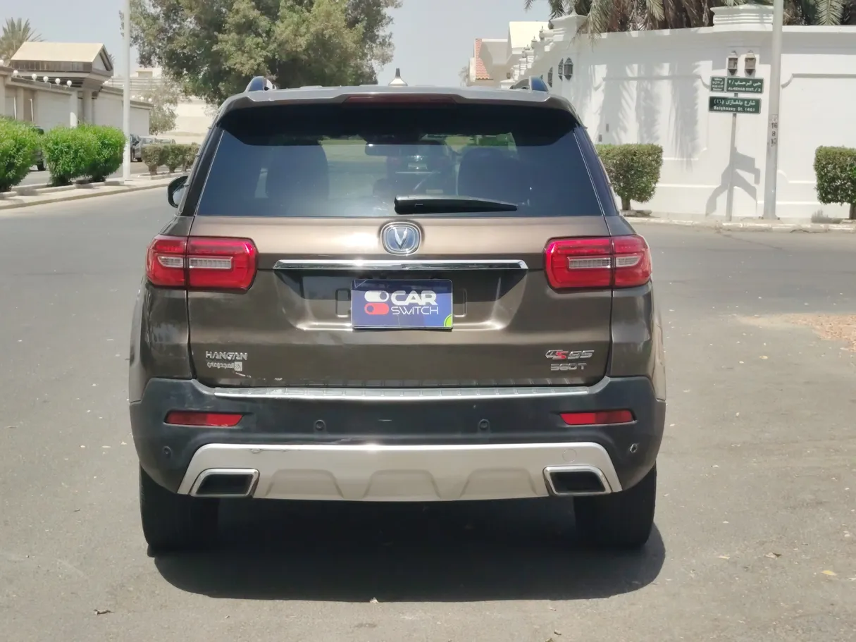 Car image 6