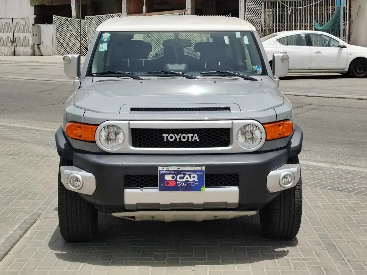 Car image 2