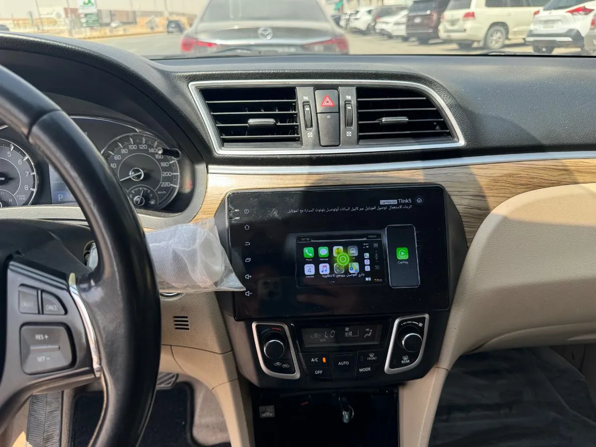 Car image 16