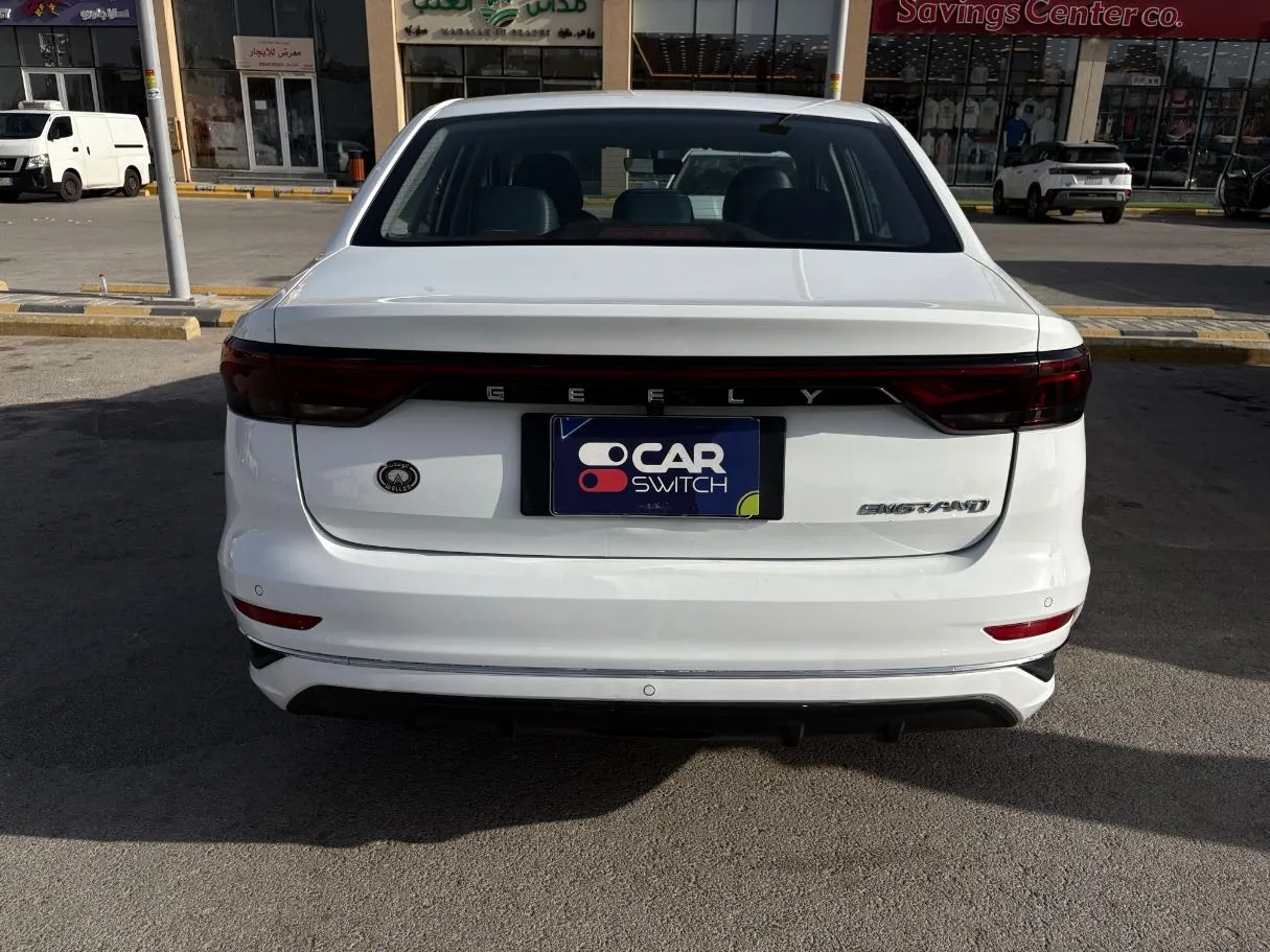 Car image 6