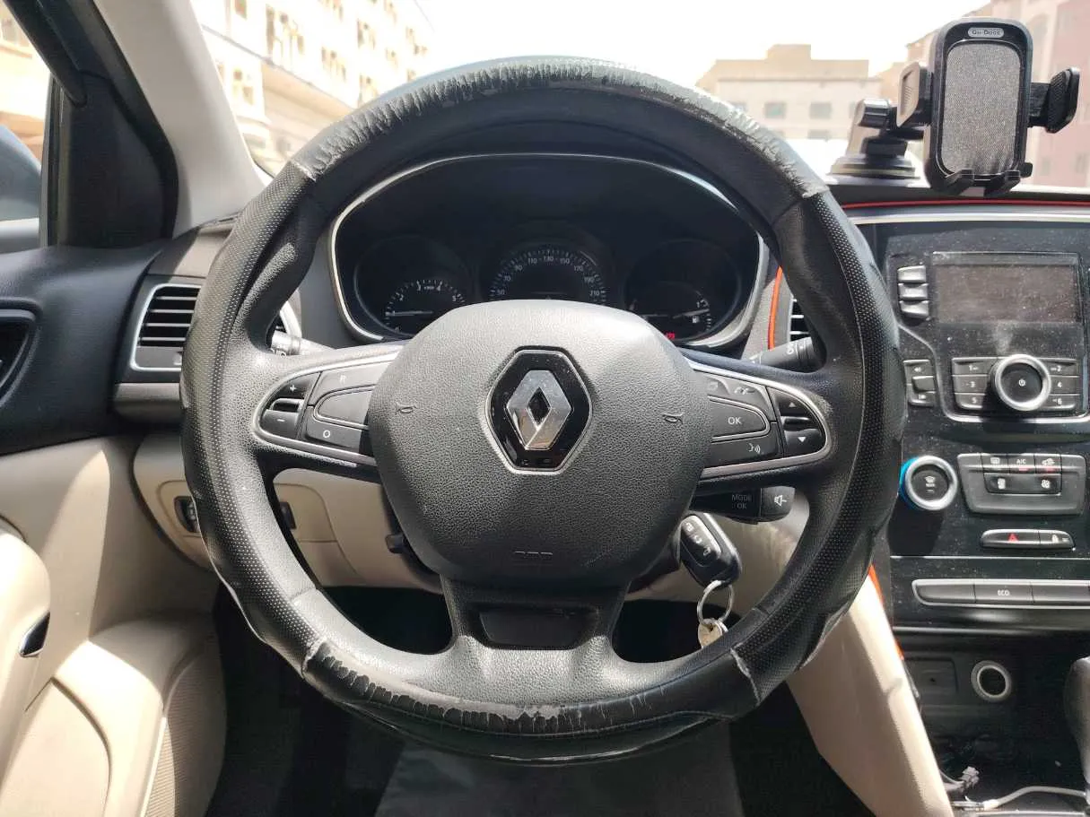 Car image 21