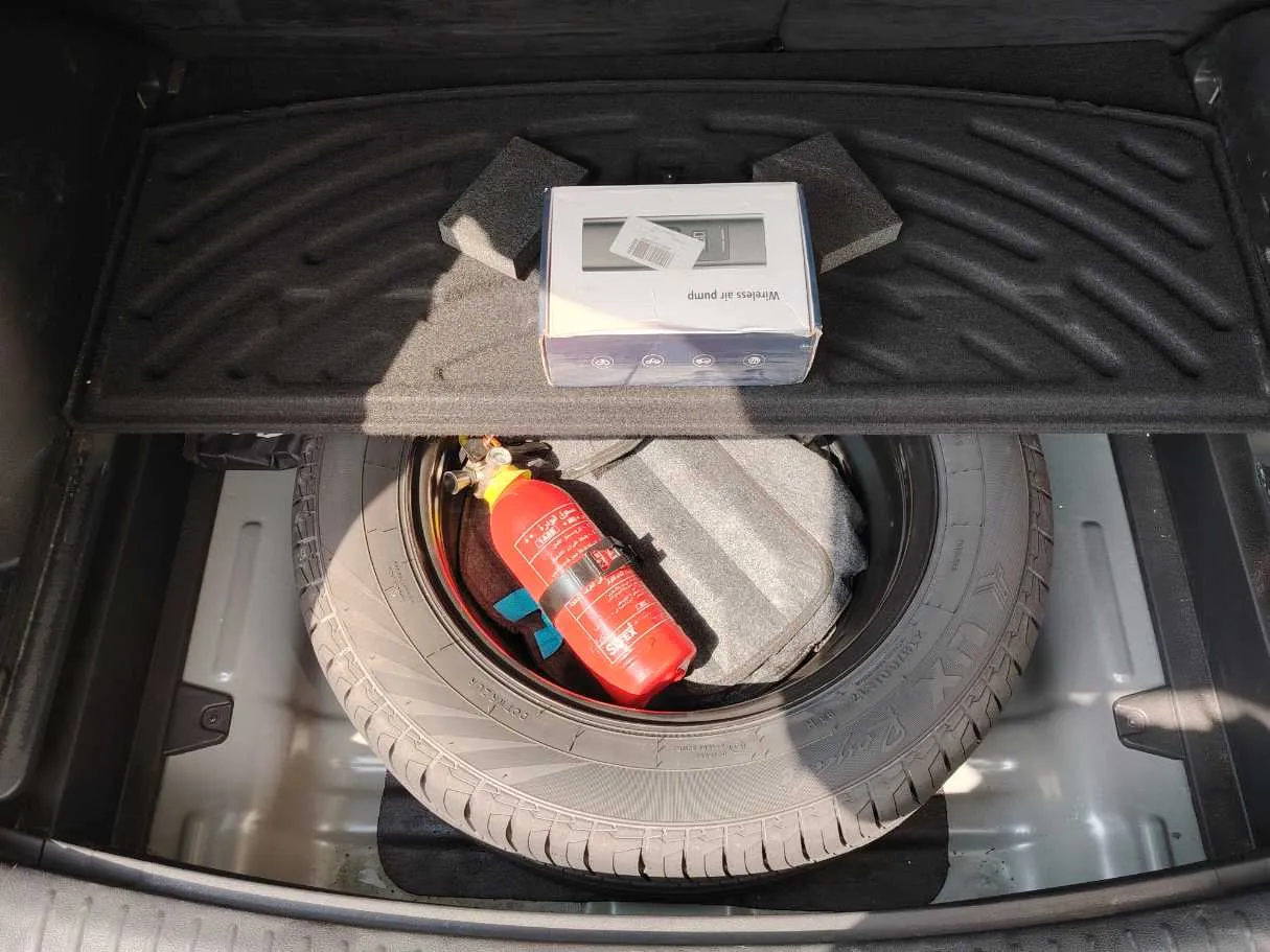 Car image 37