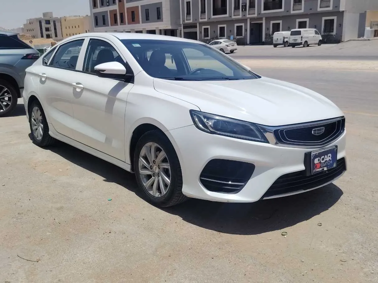 Car image 3
