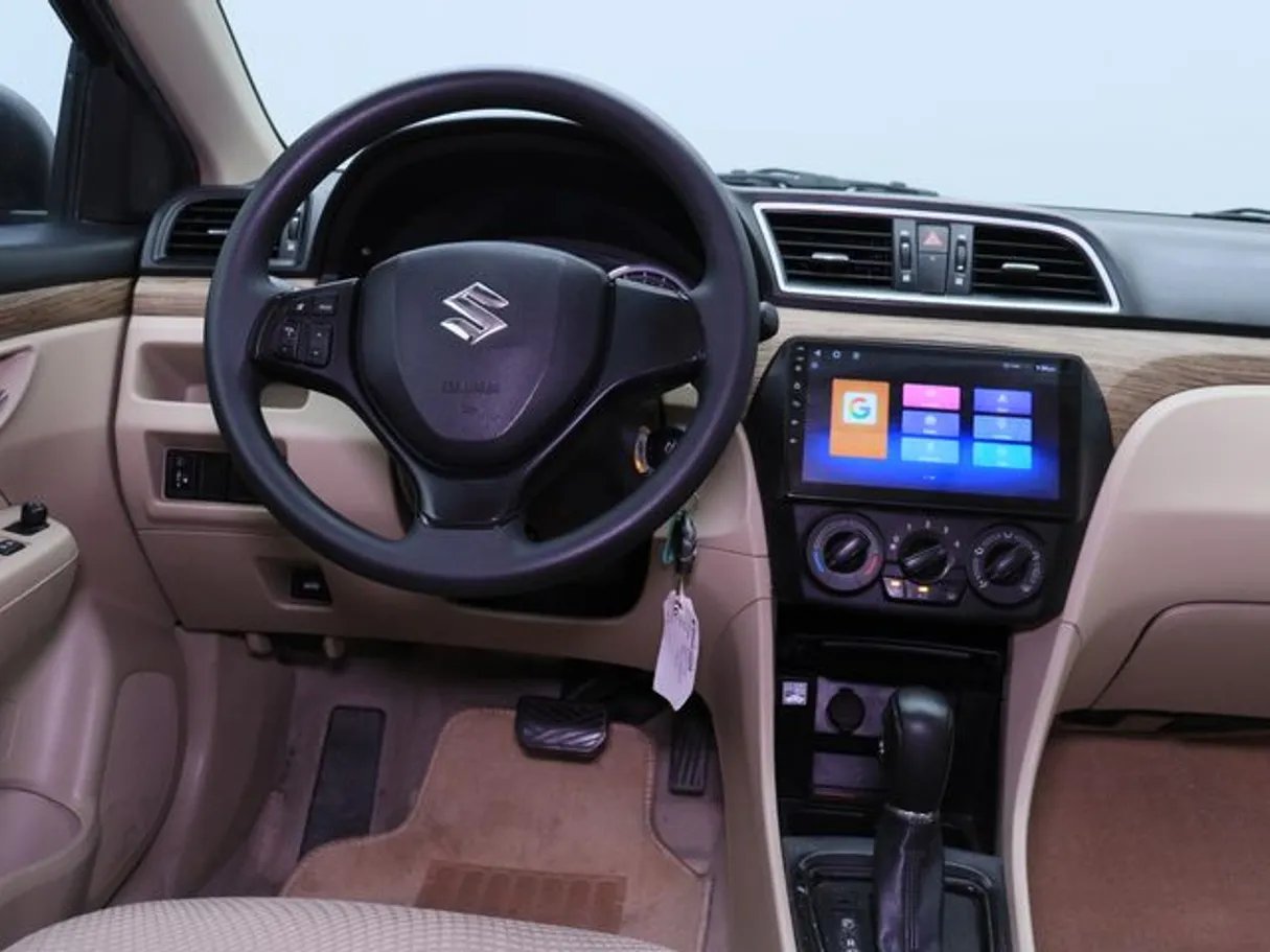 Car image 15