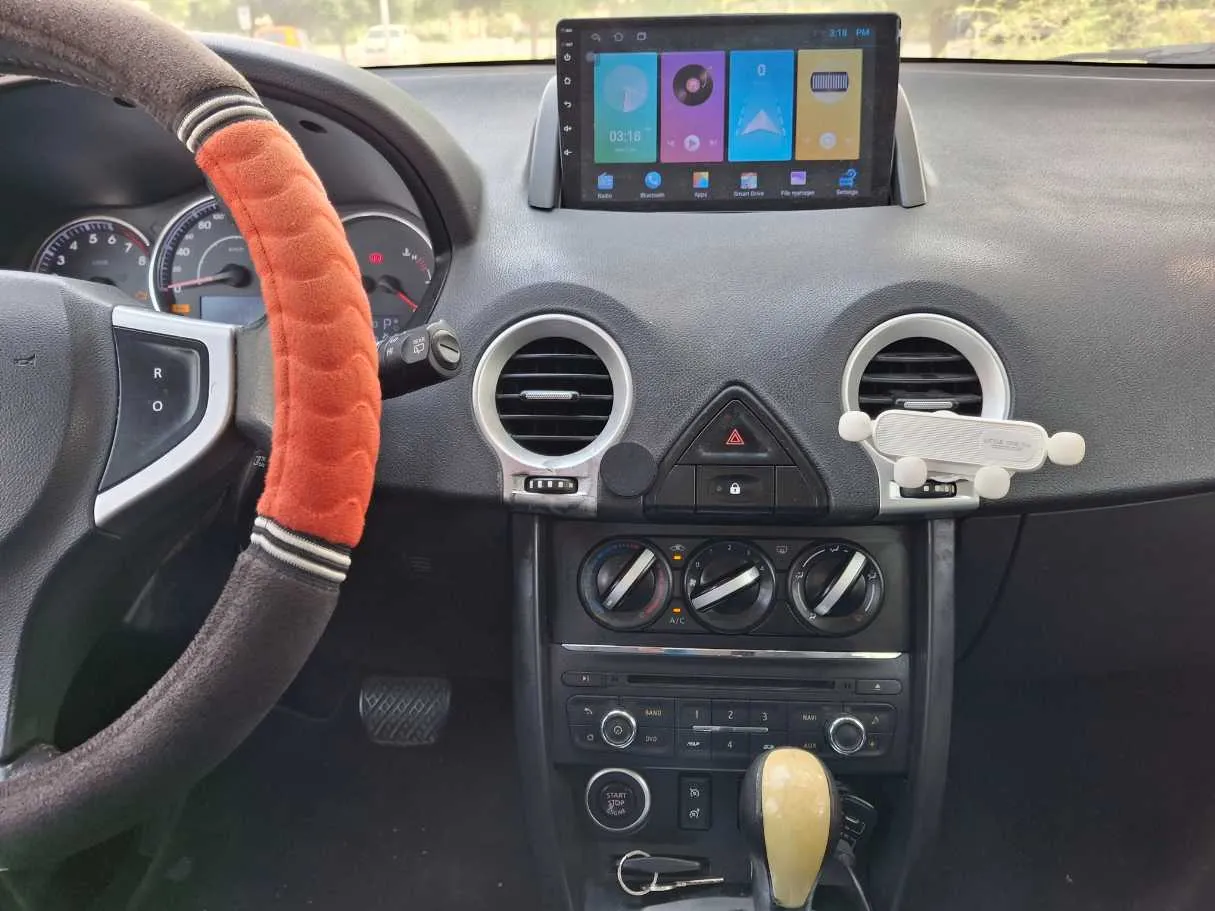 Car image 16
