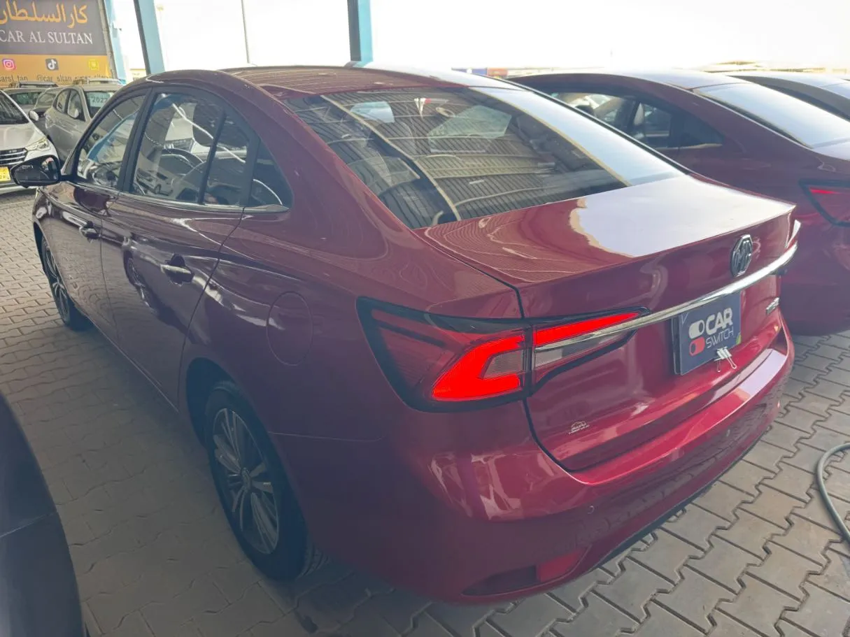 Car image 6