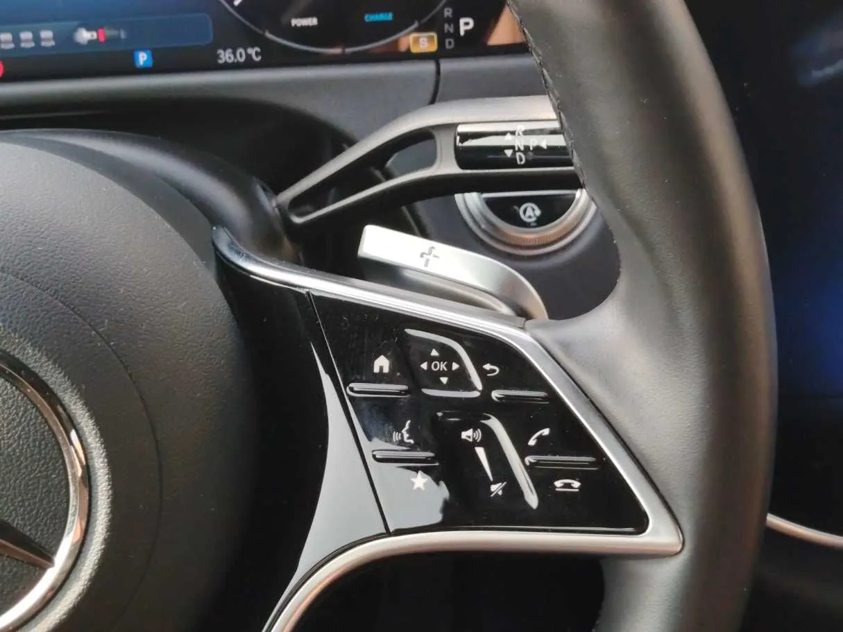 Car image 31