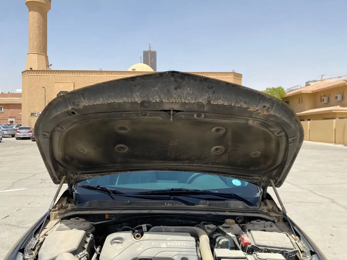 Car image 26