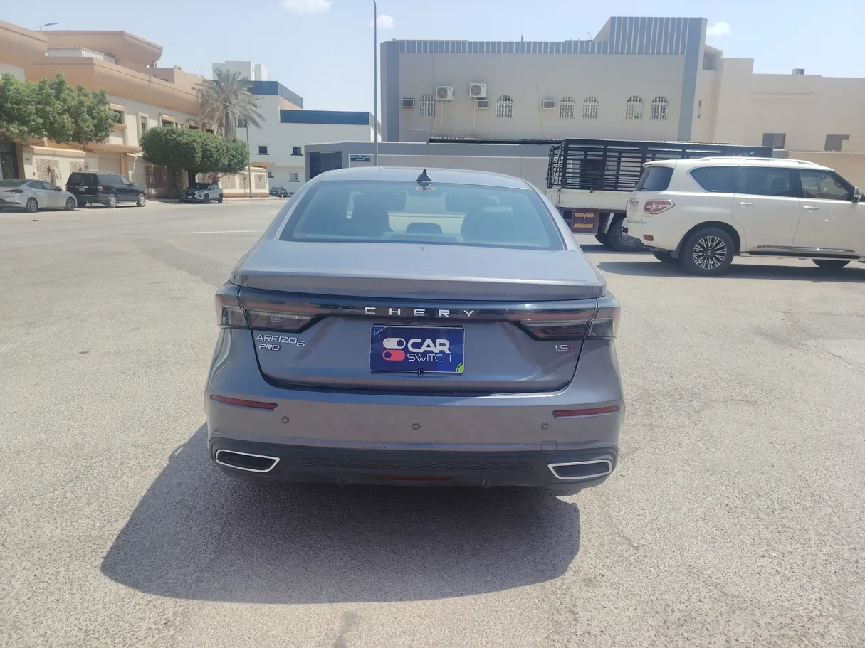 Car image 6