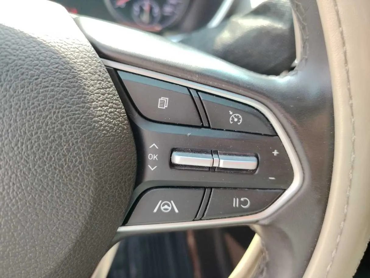 Car image 29