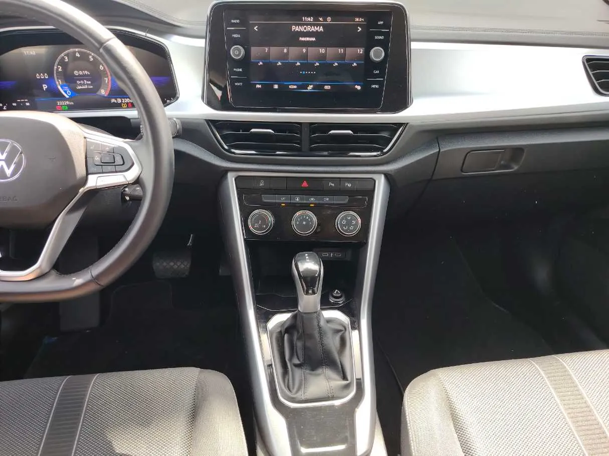 Car image 22