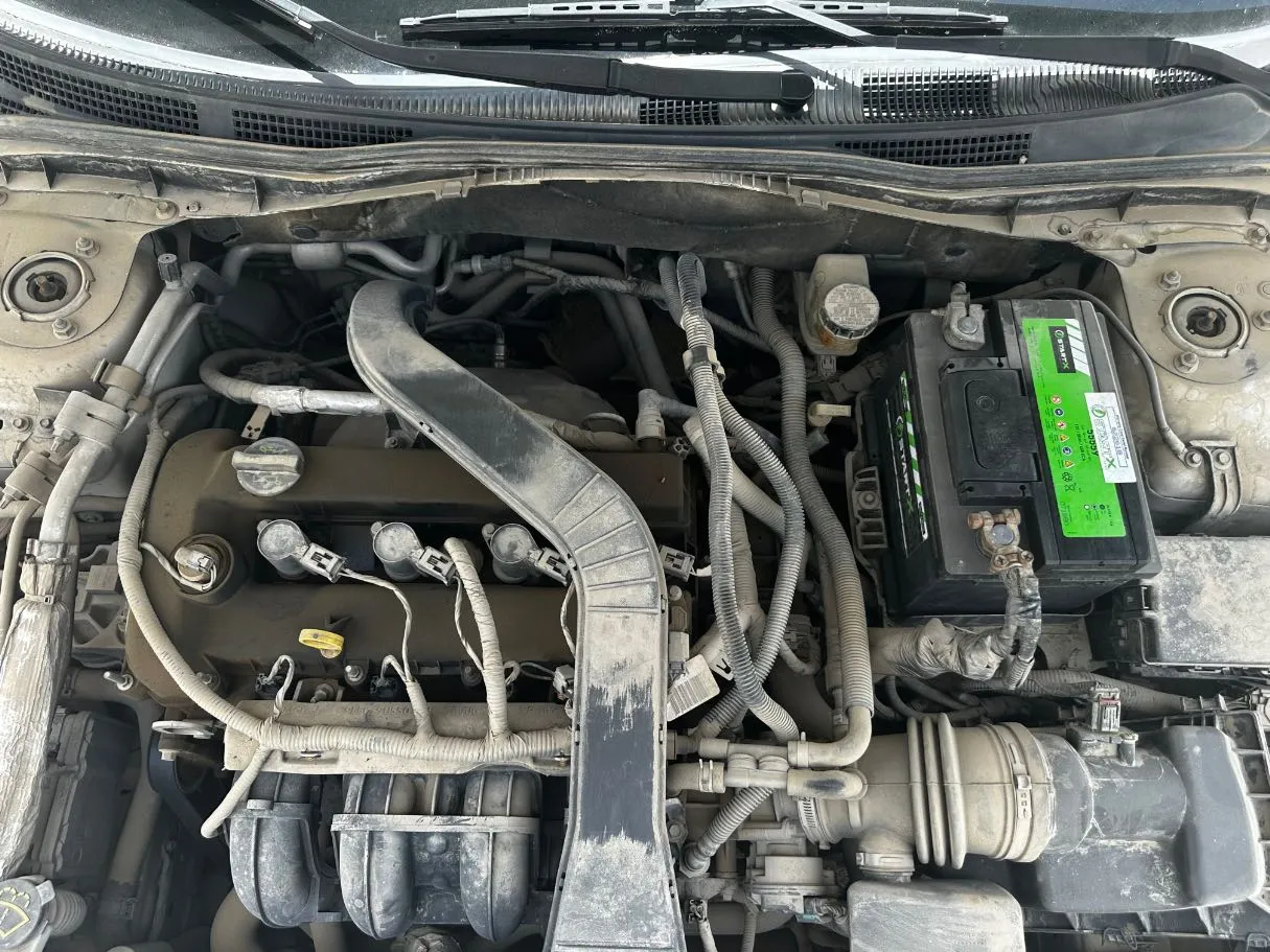 Car image 25