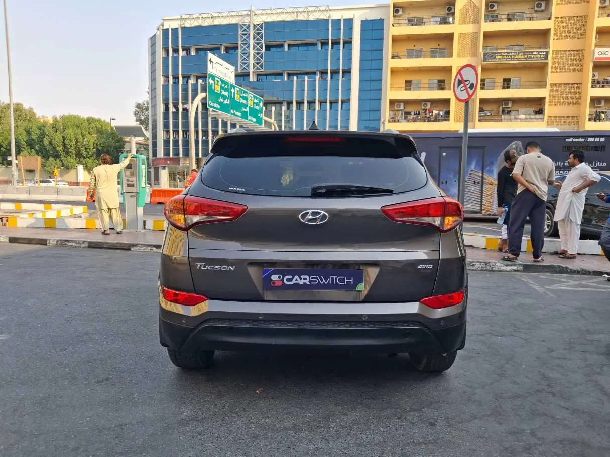 Car image 6