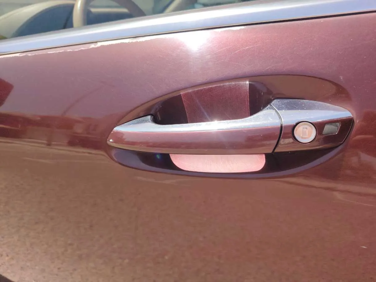 Car image 26