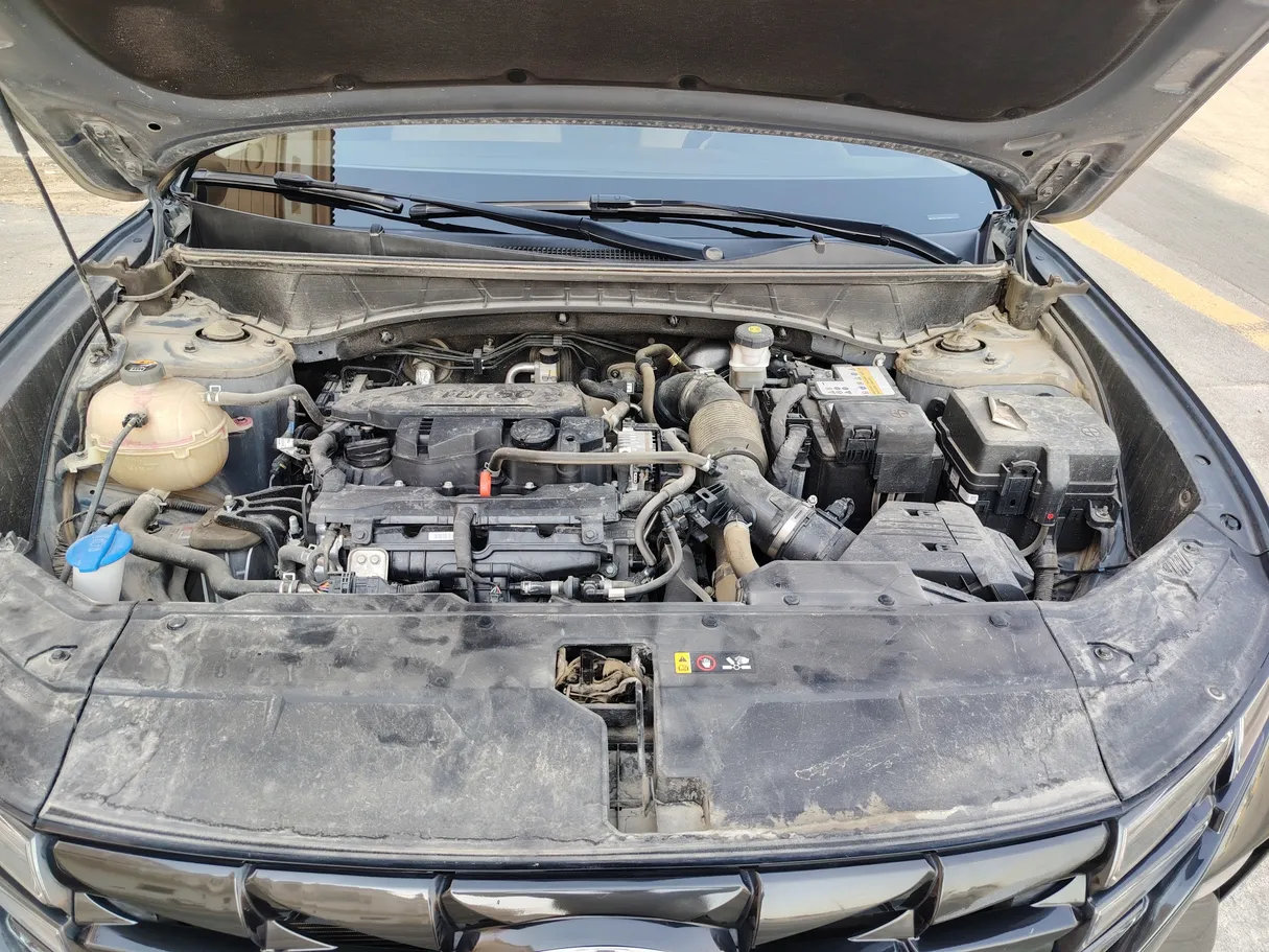 Car image 32
