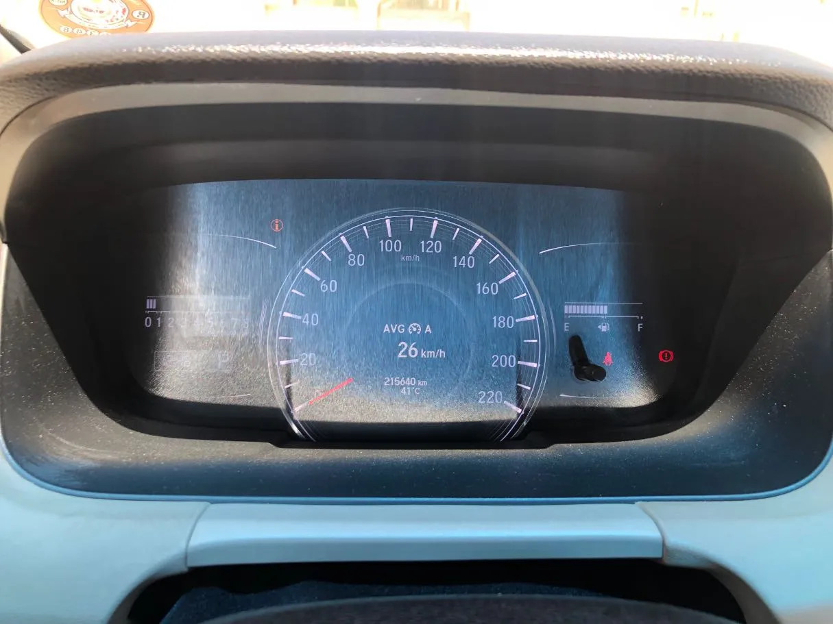 Car image 18