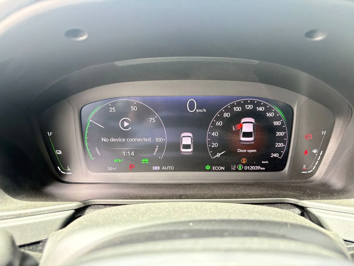 Car image 22