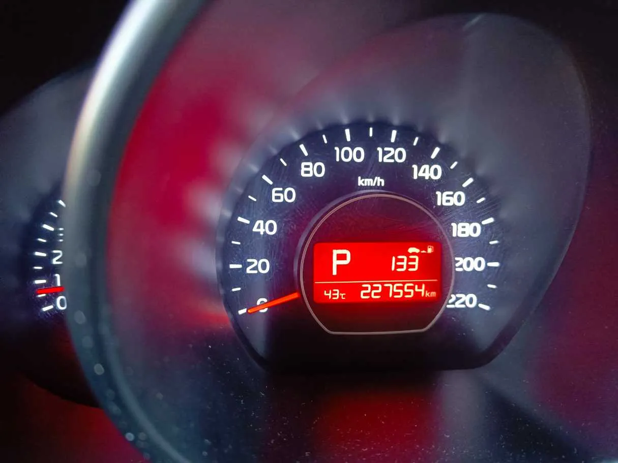 Car image 26