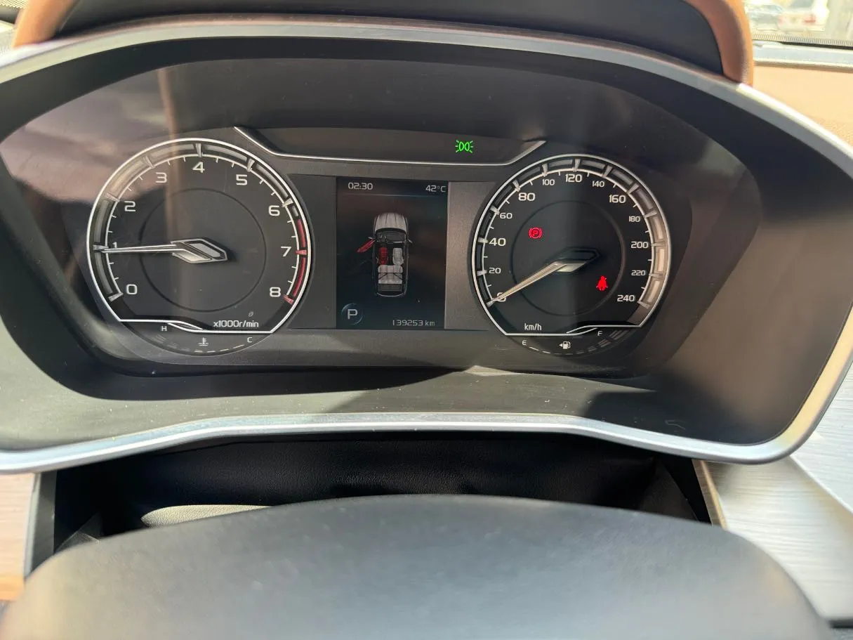 Car image 21