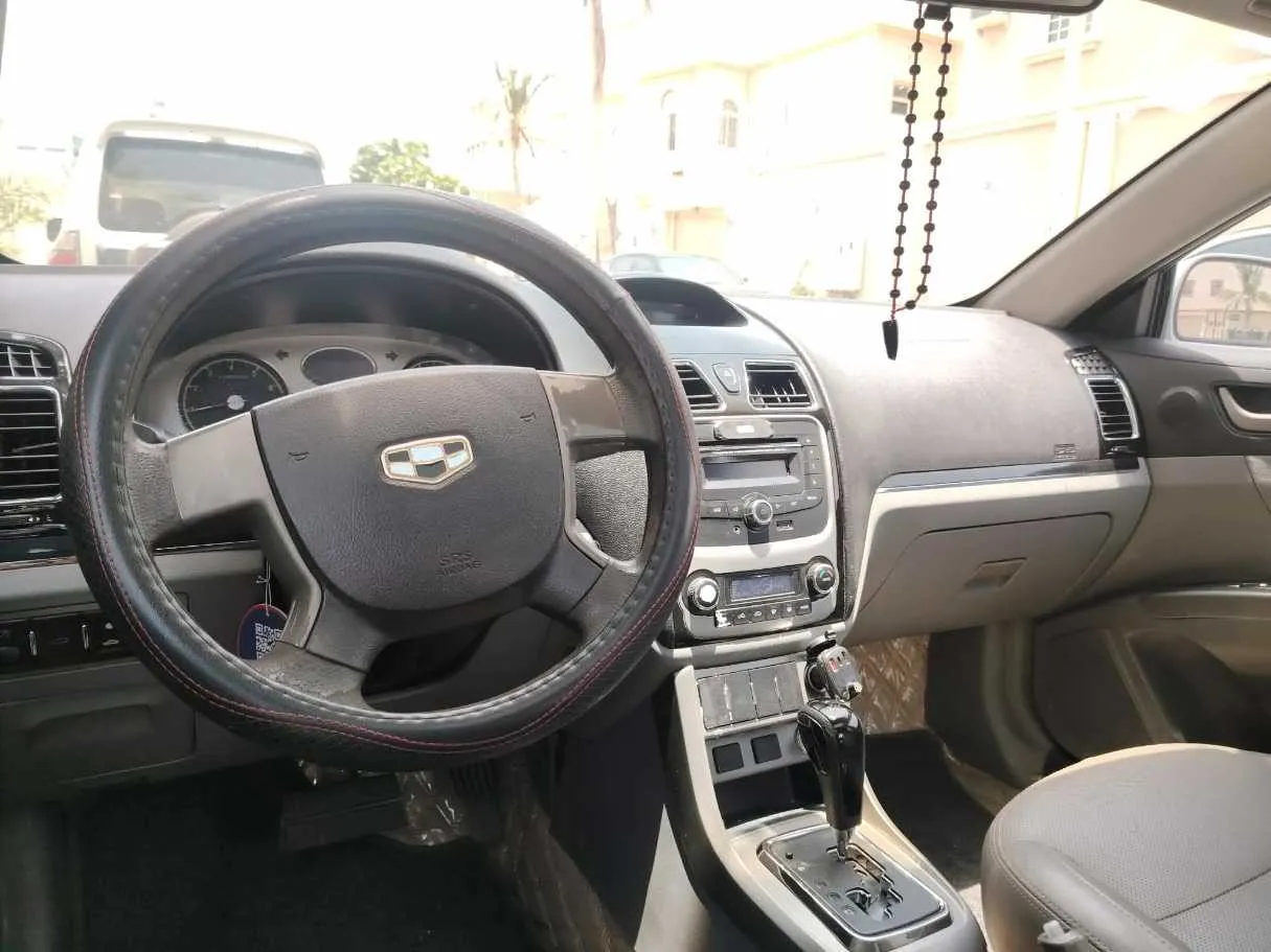 Car image 28