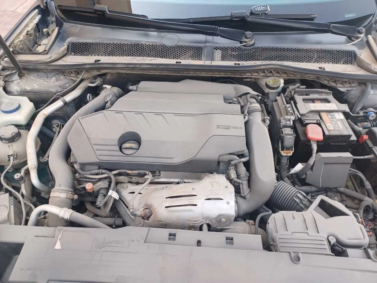 Car image 22