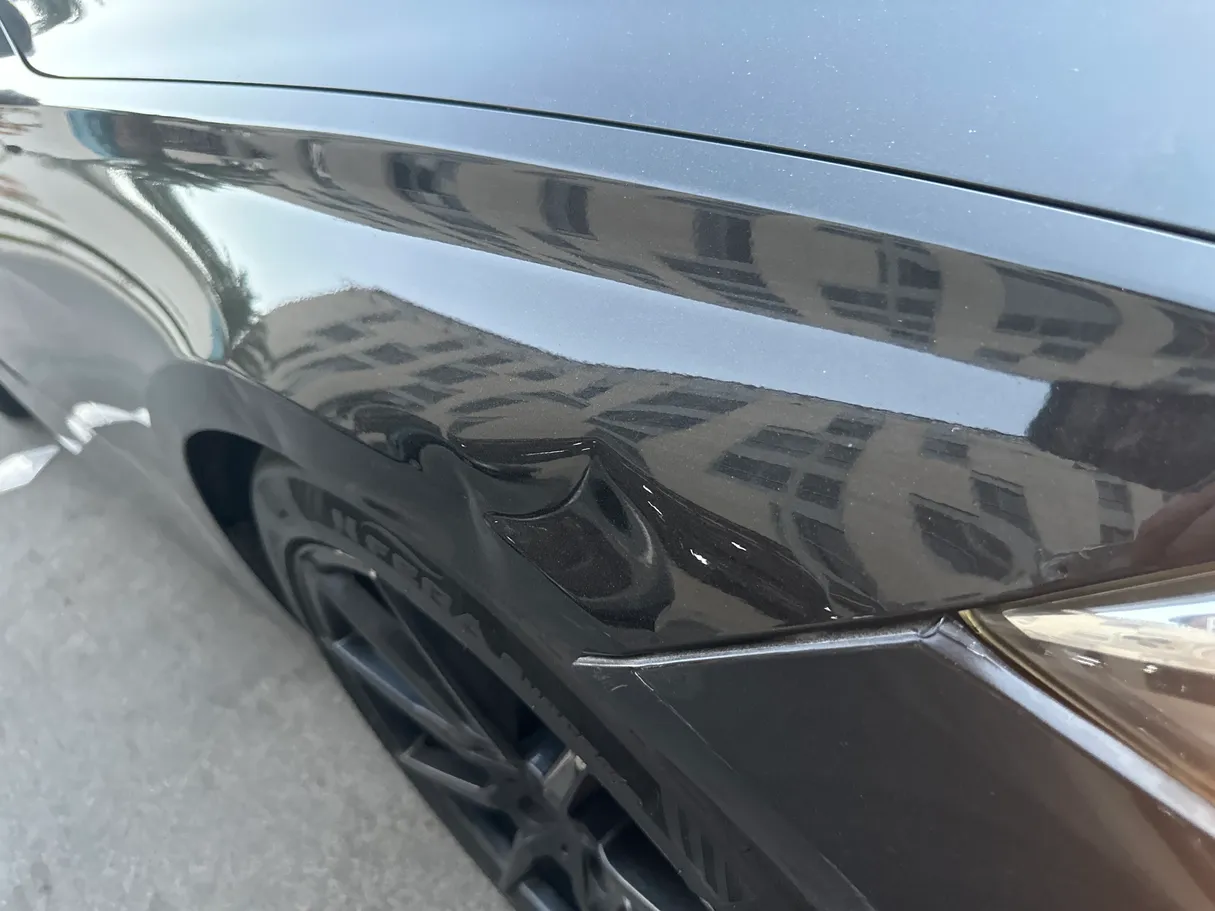 Car image 11