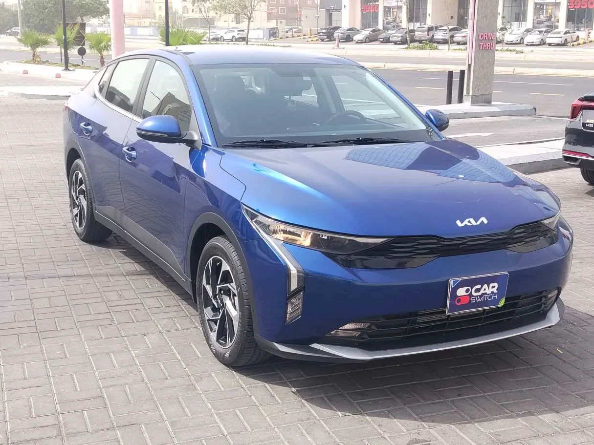 Car image 3