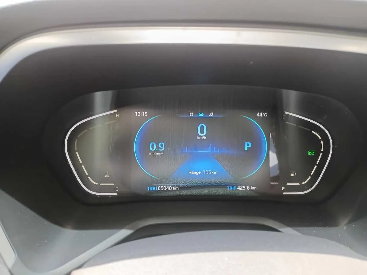 Car image 18