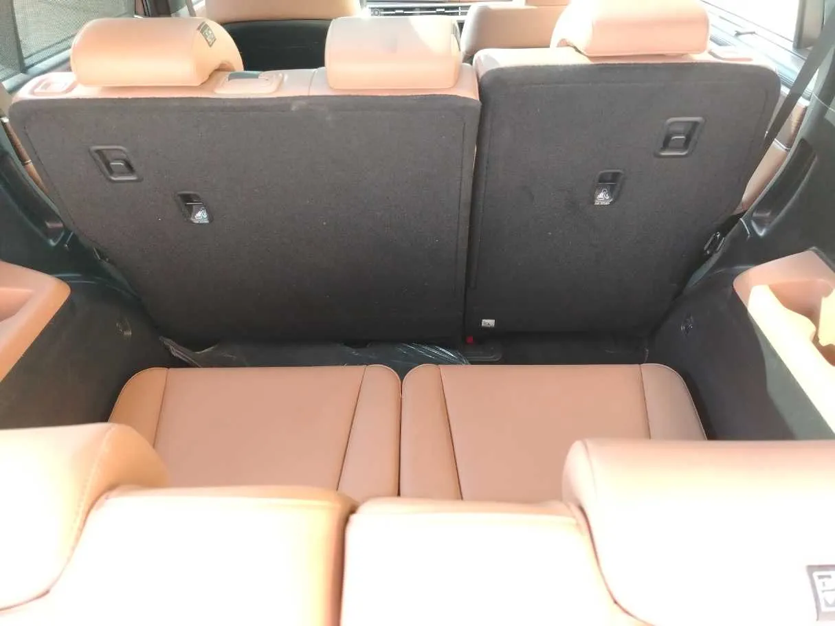 Car image 31