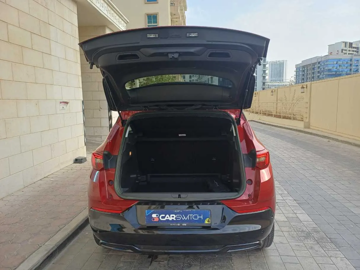 Car image 24