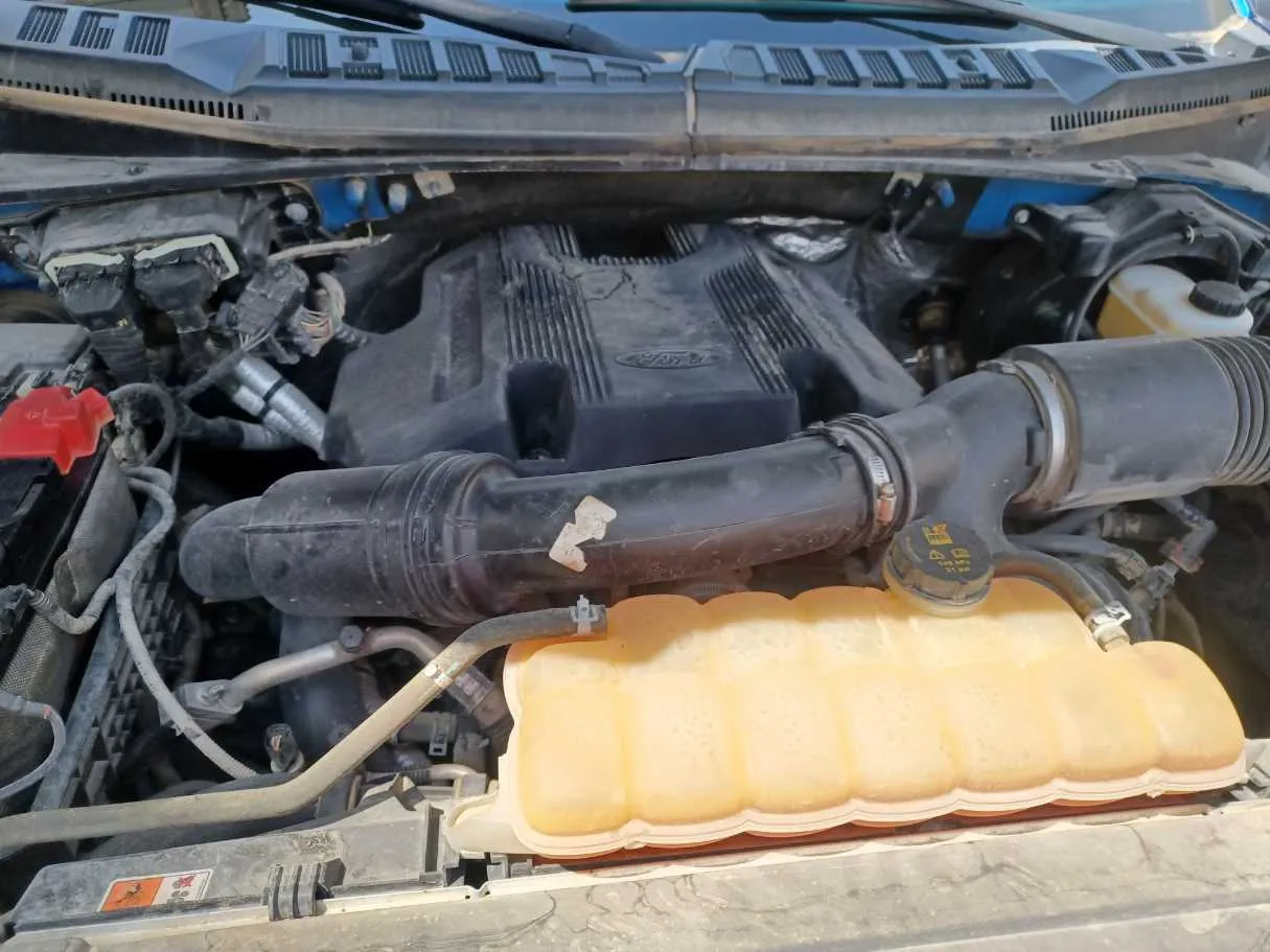Car image 21
