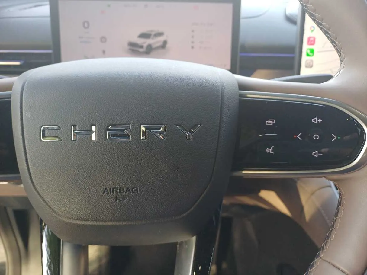 Car image 20