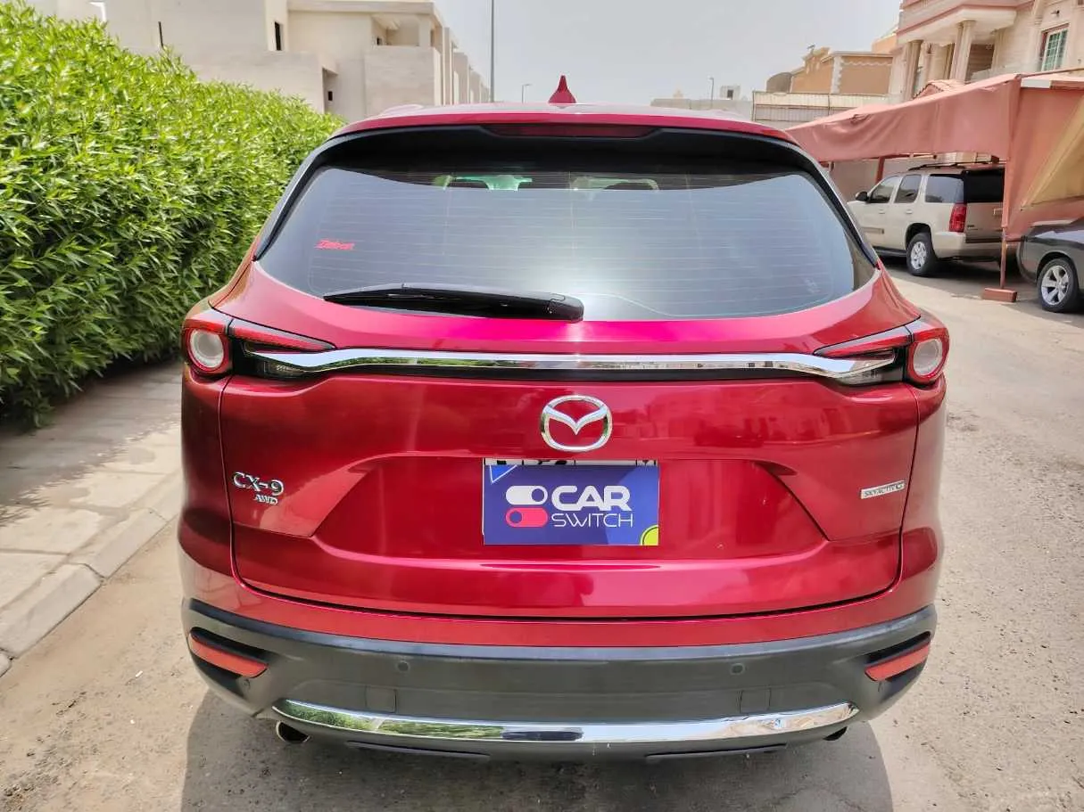 Car image 6