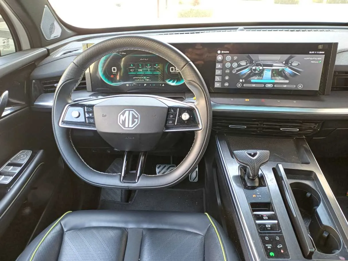 Car image 15