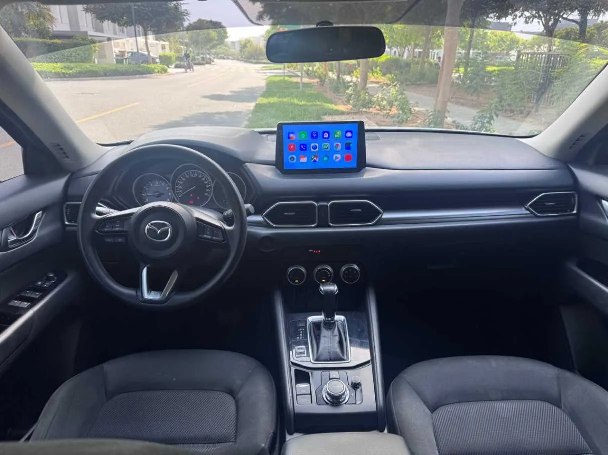 Car image 13