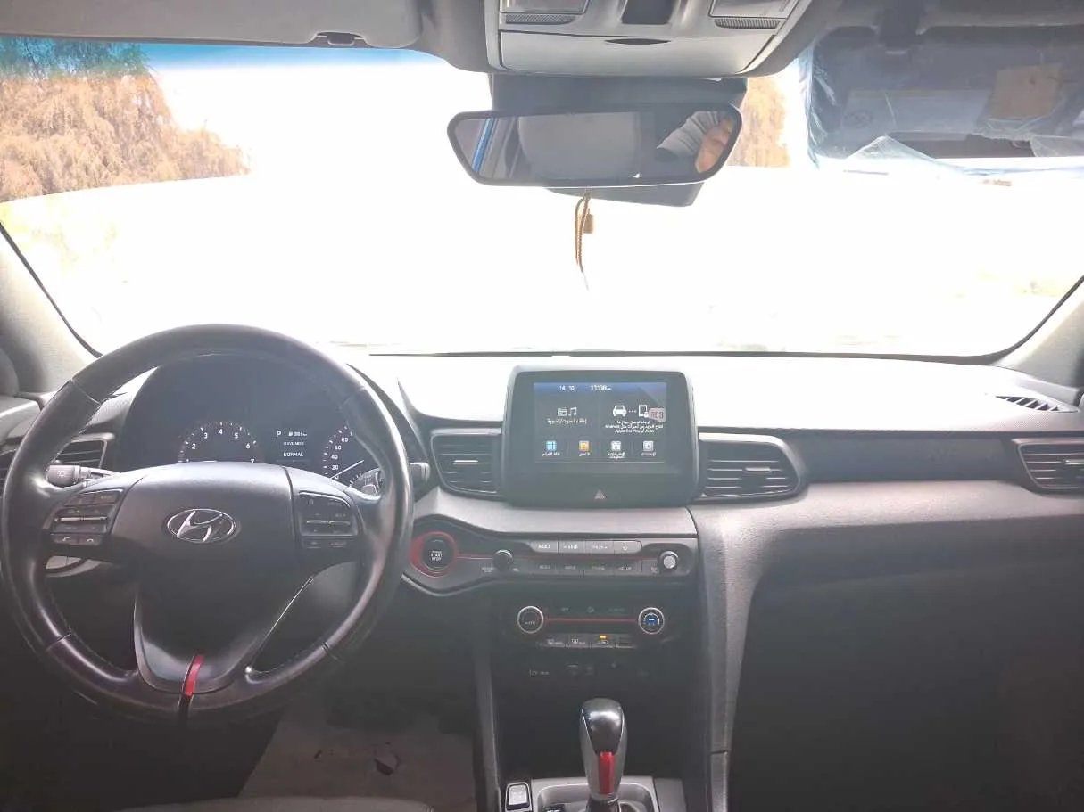 Car image 17