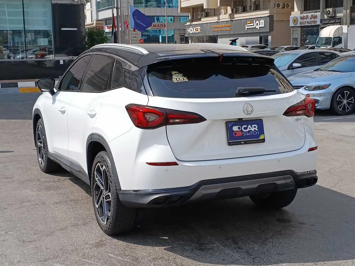 Car image 7